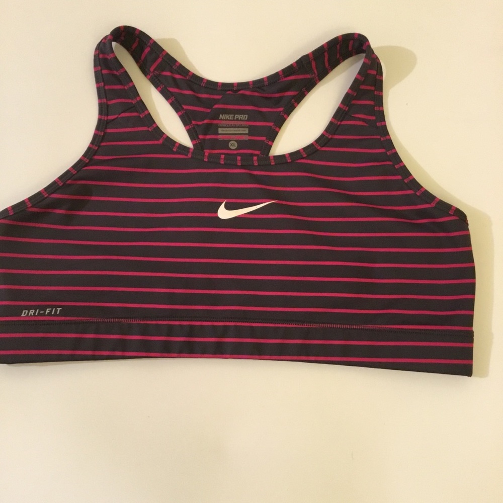 Nike DriFit Sportsbra